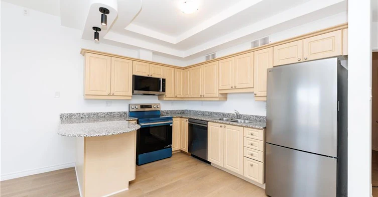 910-135 James Street S, Hamilton, ON, L8P 2Z6 - 14