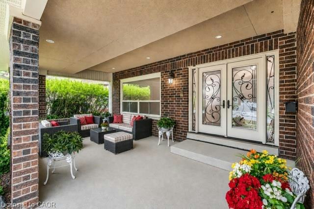 2529 Claymore Crescent, Mississauga, ON, L5C 3A2