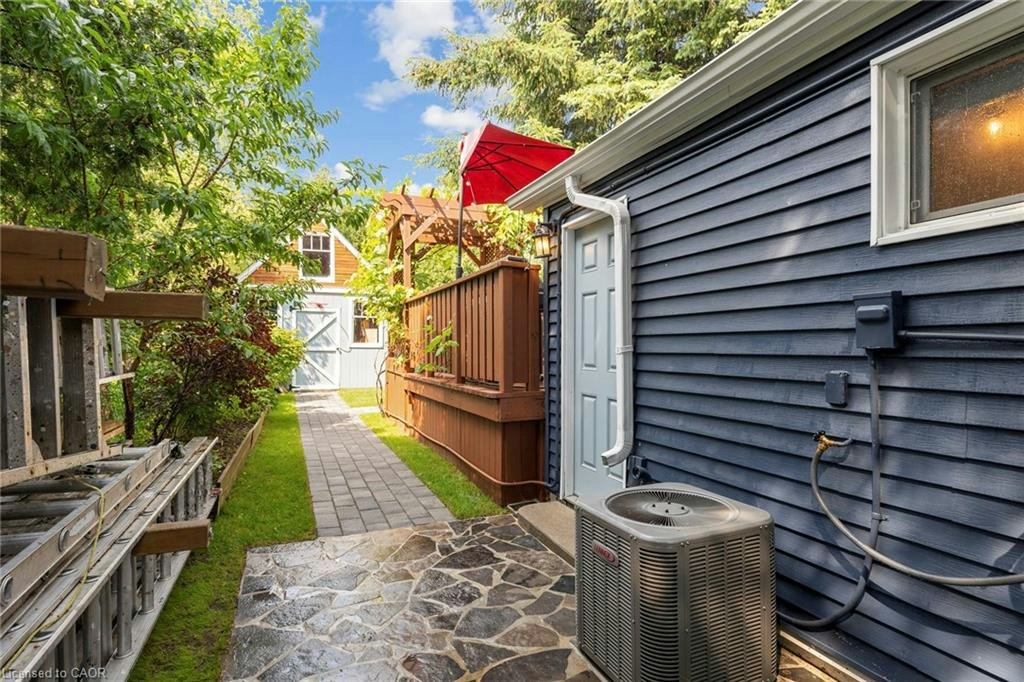 16 Lochearne Street, Hamilton, ON, L8R 1V8 - 40