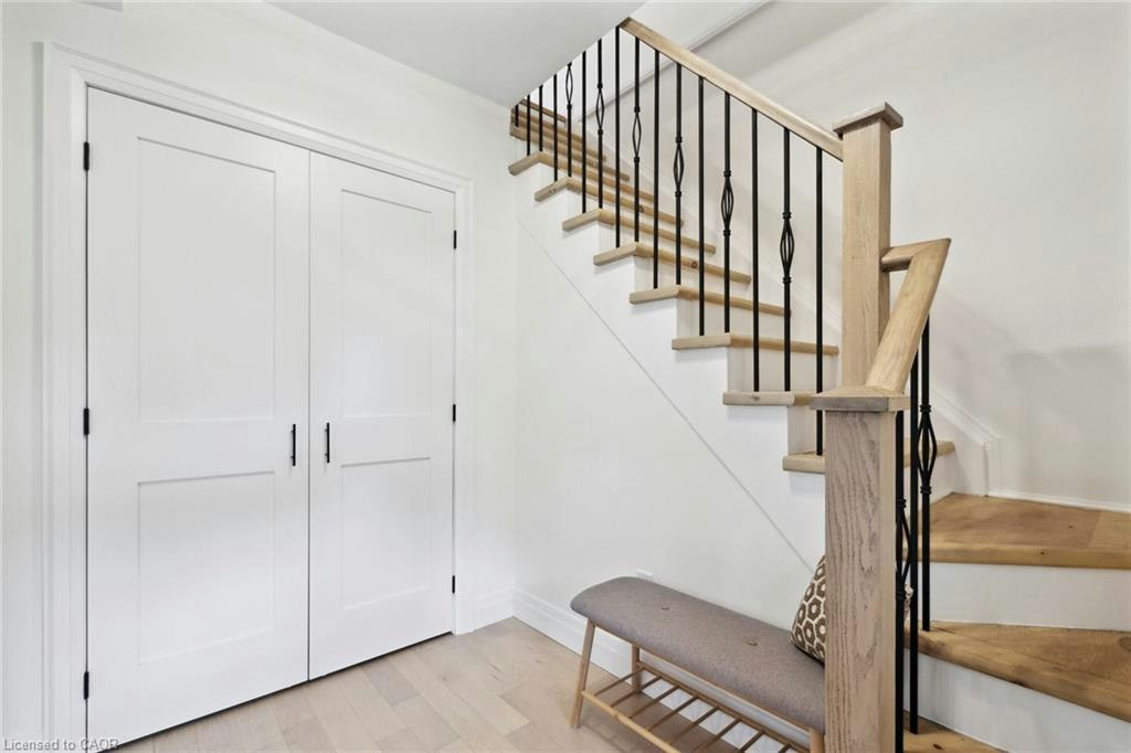 16 Lochearne Street, Hamilton, ON, L8R 1V8 - 7