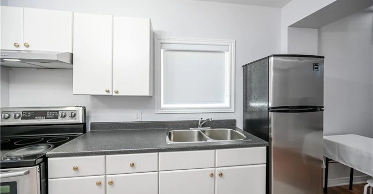Lower-296 Winterberry Drive, Hamilton, ON, L8J 2N5 - 14