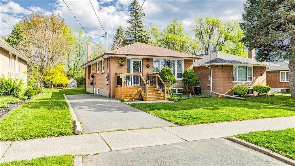 33 Neapolitan Drive, Toronto, ON, M1P 4B2