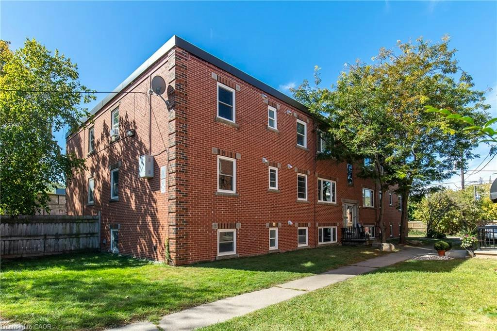 3-3 Applewood Avenue, Hamilton, ON, L8G 3S4