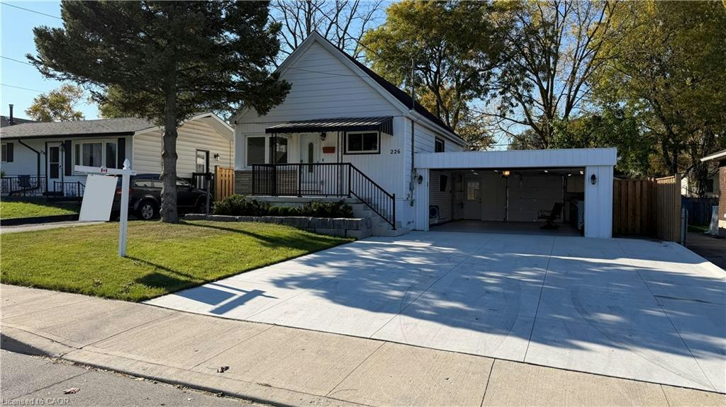 226 West 18th Street, Hamilton, ON, L9C 4G9