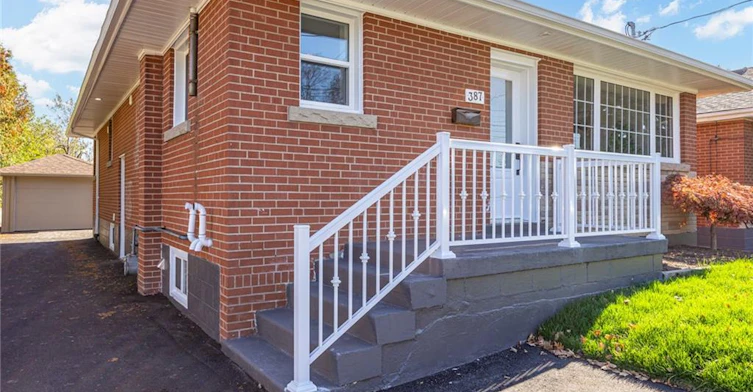 Upper-387 East 19th Street, Hamilton, ON, L9A 4S9 - 4
