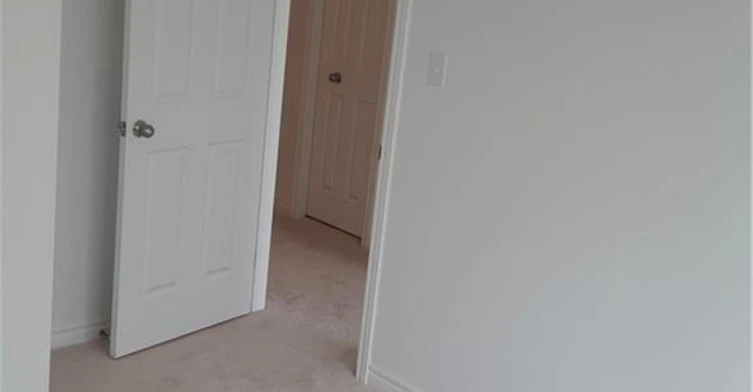 82 Renfrew Street, Kitchener, ON, N2R 0G8 - 8