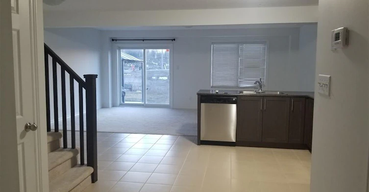 82 Renfrew Street, Kitchener, ON, N2R 0G8 - 3