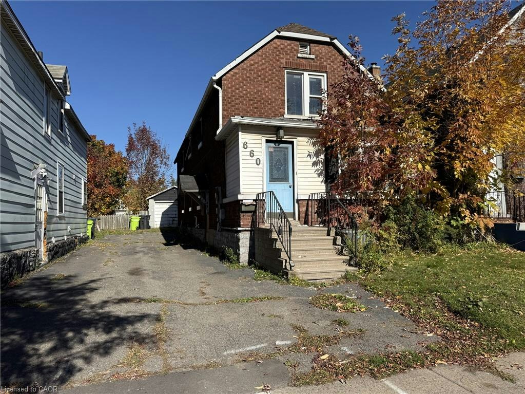 660 Queen Street, Sault Ste. Marie, ON, P6A 1A9