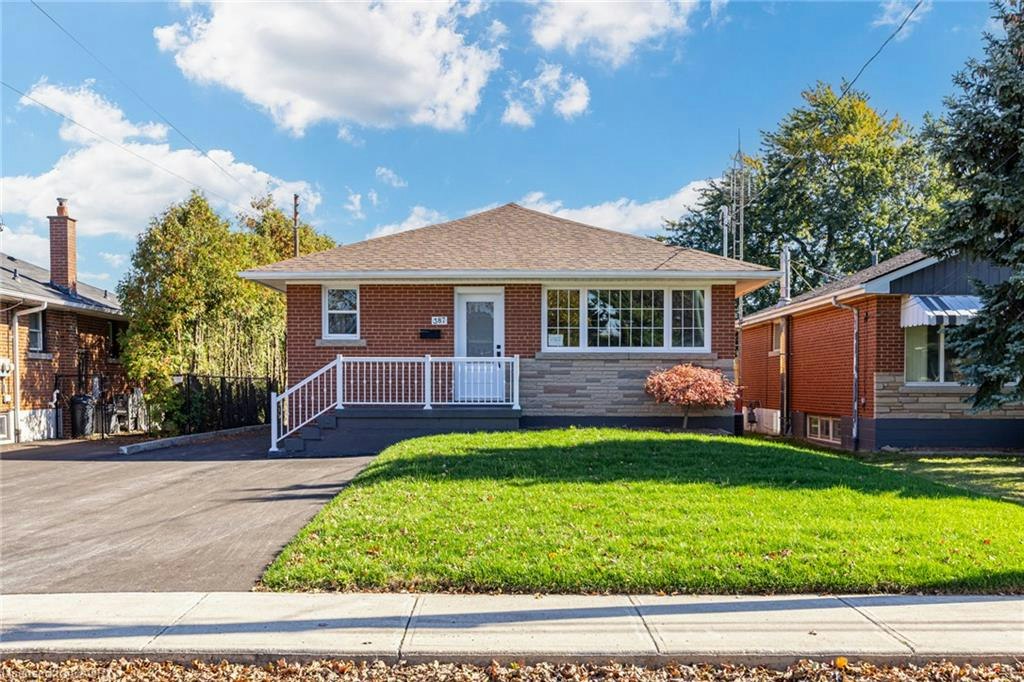 Lower-387 East 19th Street, Hamilton, ON, L9A 4S9