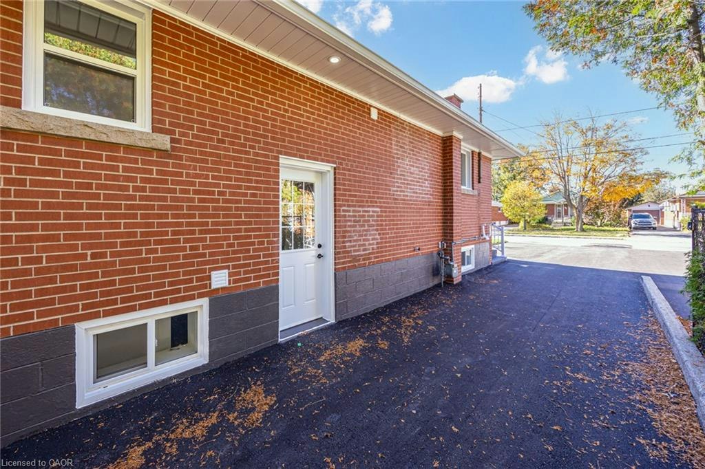 Lower-387 East 19th Street, Hamilton, ON, L9A 4S9 - 31