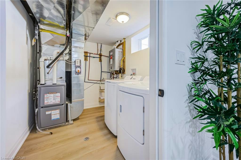 Lower-387 East 19th Street, Hamilton, ON, L9A 4S9 - 23