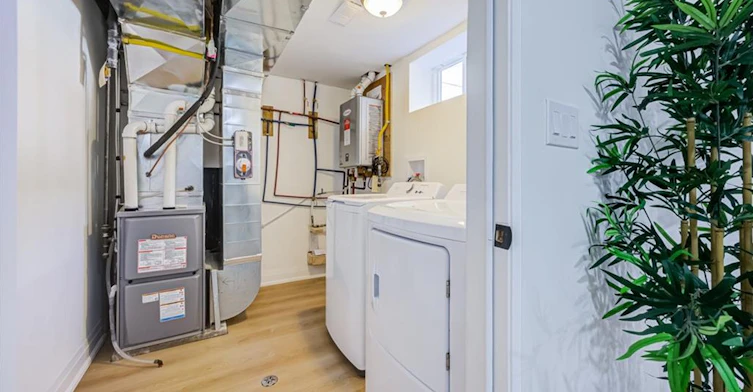 Lower-387 East 19th Street, Hamilton, ON, L9A 4S9 - 23