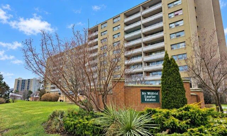 1002-15 Albright Road