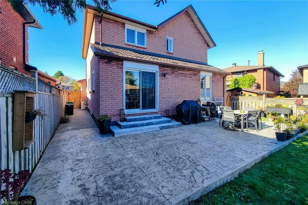 9 Cedarlawn Court, Hamilton, ON, L9C 7J9 - 46