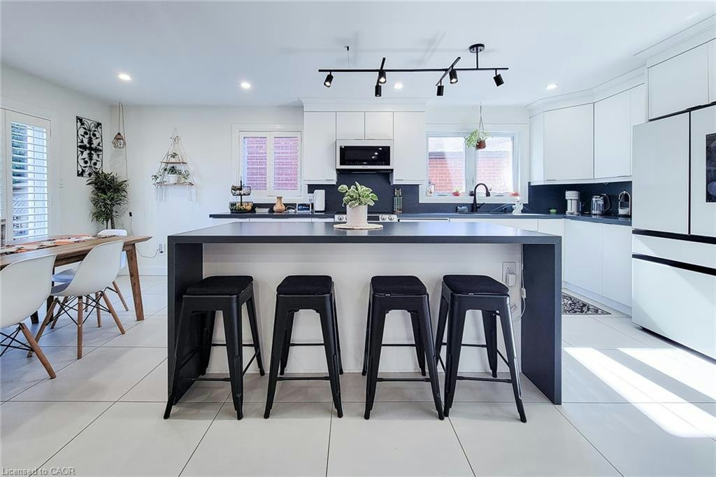 9 Cedarlawn Court, Hamilton, ON, L9C 7J9 - 12