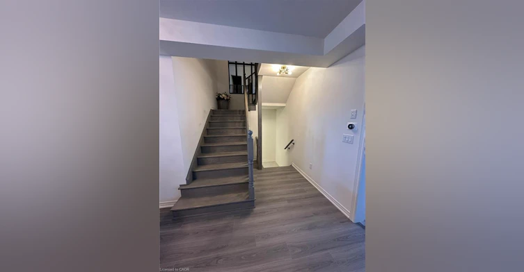 317 Great Falls Boulevard, Hamilton, ON, L0R 2H7 - 9