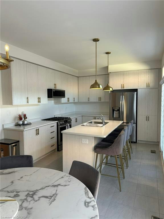 317 Great Falls Boulevard, Hamilton, ON, L0R 2H7 - 12