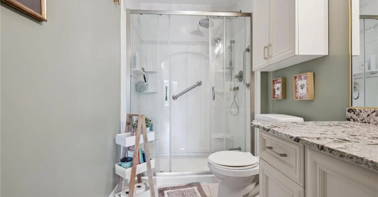 208-34 Plains Road E, Burlington, ON, L7T 0B9 - 23