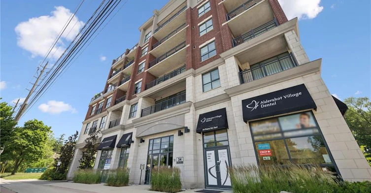 208-34 Plains Road E, Burlington, ON, L7T 0B9