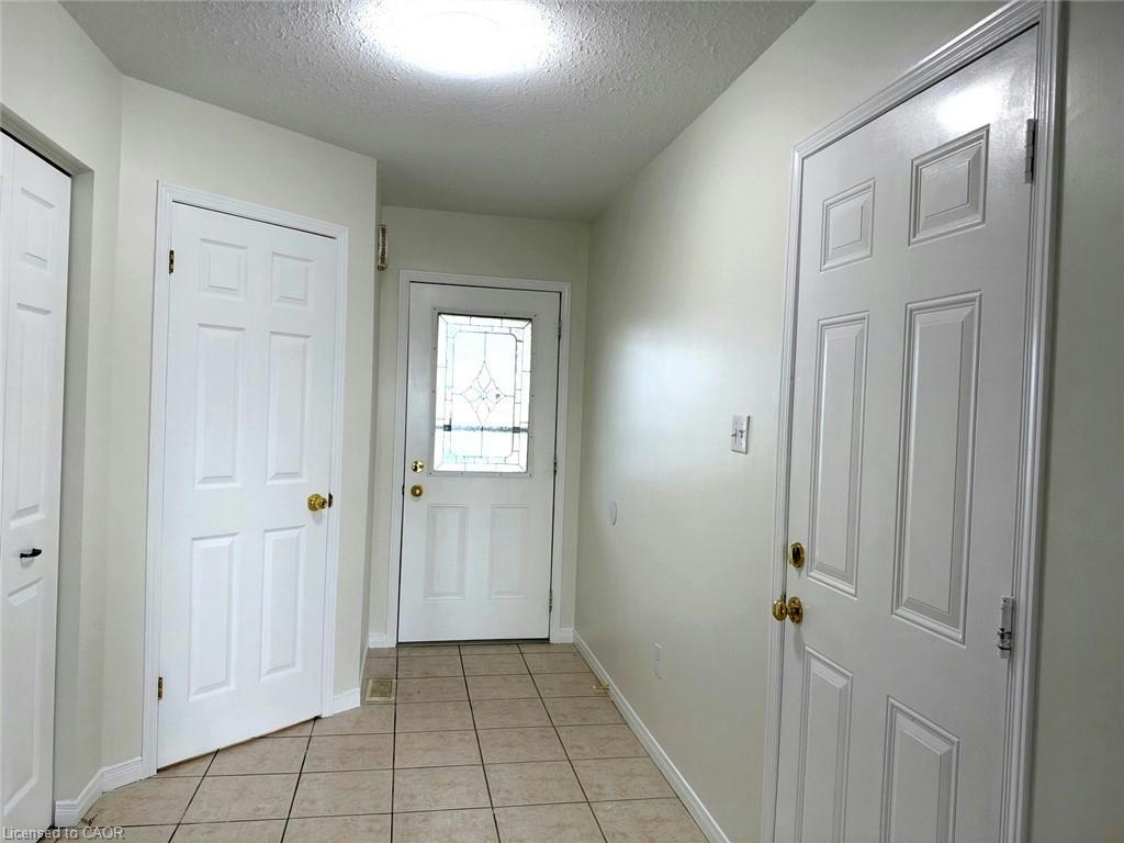 Main-219 Britton Place, Kitchener, ON, N2C 2T3 - 2