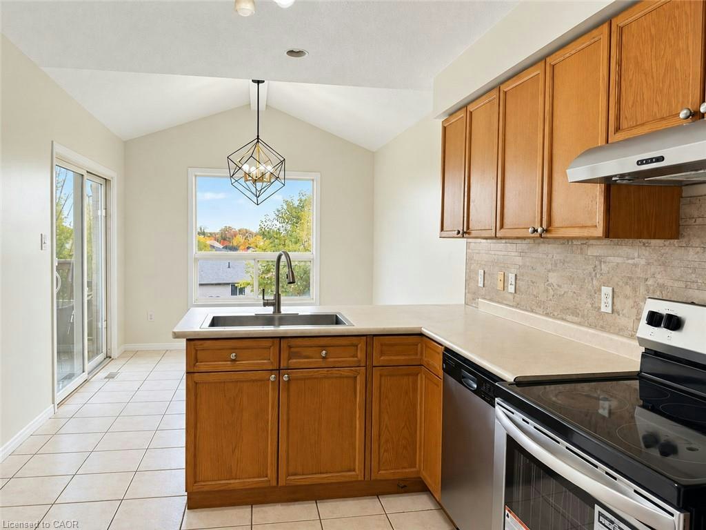 Main-219 Britton Place, Kitchener, ON, N2C 2T3 - 10