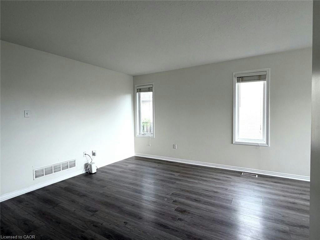 Main-219 Britton Place, Kitchener, ON, N2C 2T3 - 4