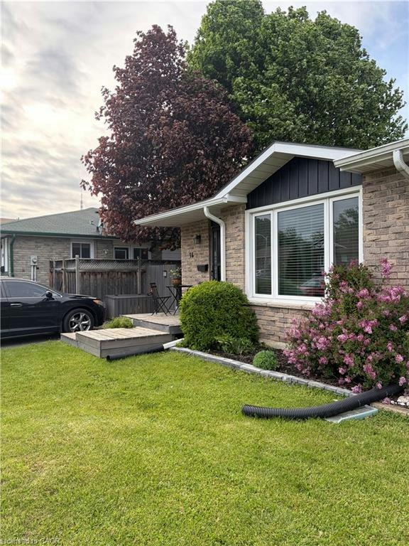 2-16 Maple Crescent, Brant, ON, N3L 3R4
