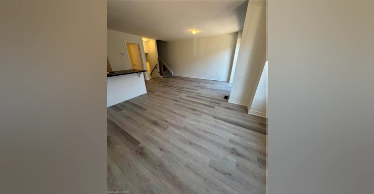 12 Dryden Lane, Hamilton, ON, L8H 0B6 - 8