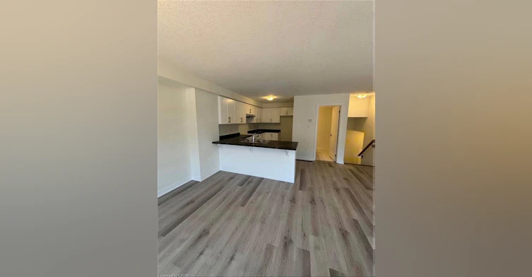 12 Dryden Lane, Hamilton, ON, L8H 0B6 - 4