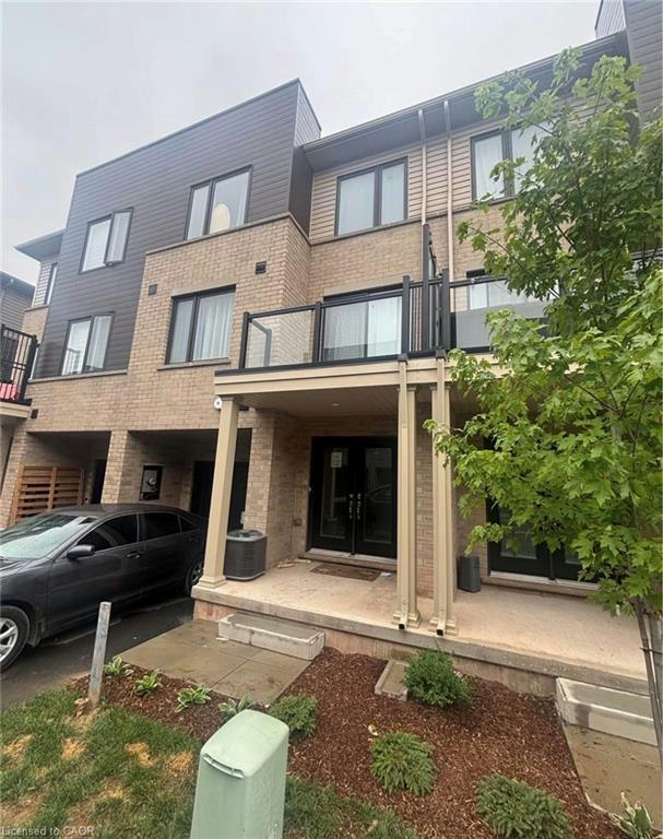 12 Dryden Lane, Hamilton, ON, L8H 0B6