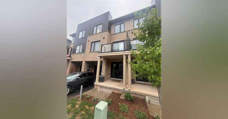 12 Dryden Lane, Hamilton, ON, L8H 0B6