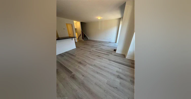 12 Dryden Lane, Hamilton, ON, L8H 0B6 - 5