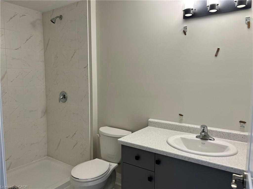 237 Raspberry Place, Waterloo, ON, N2V 0H3 - 2