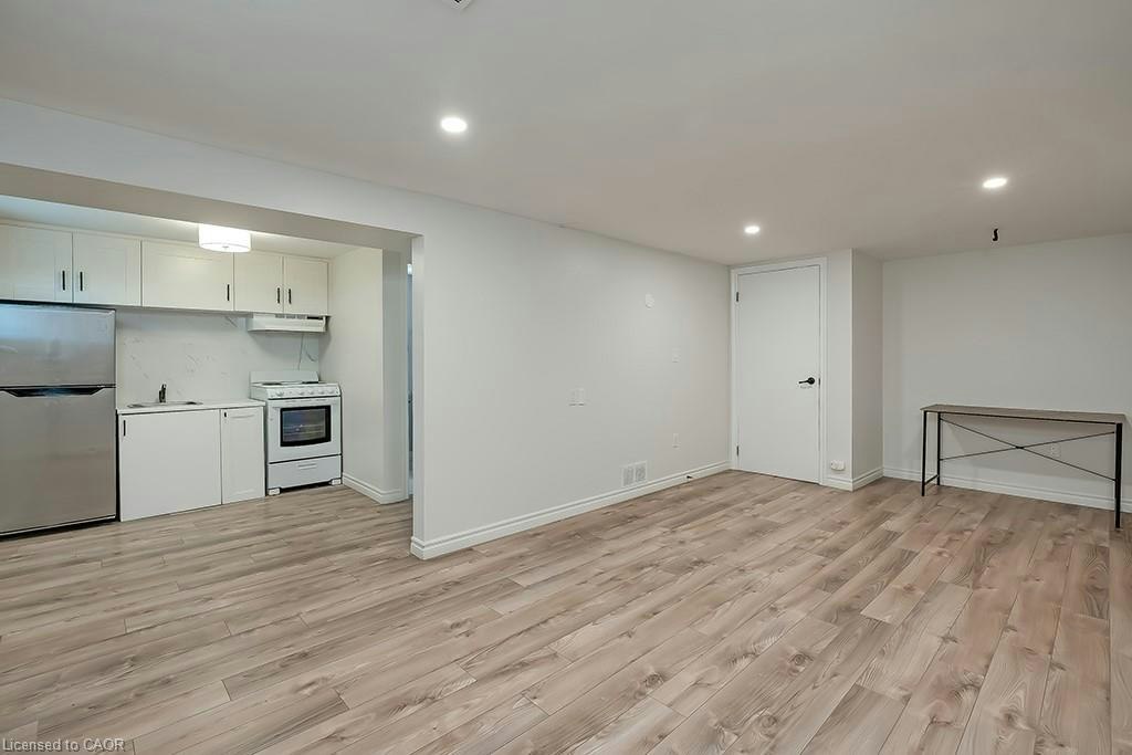Lower-7 Garside Avenue S, Hamilton, ON, L8K 2V7 - 3