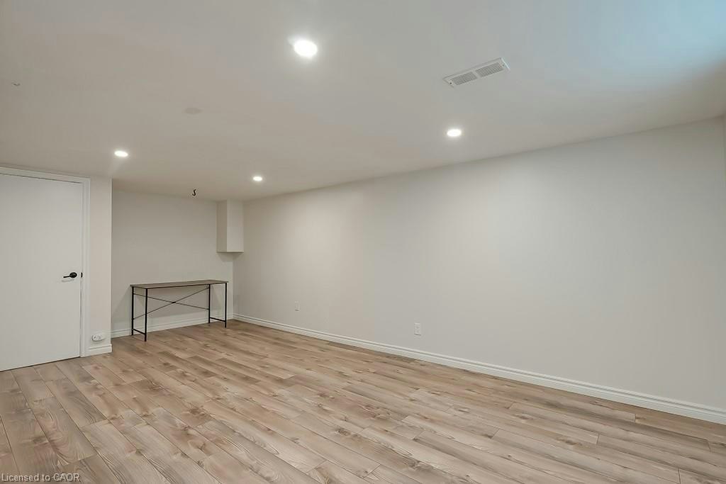 Lower-7 Garside Avenue S, Hamilton, ON, L8K 2V7 - 6