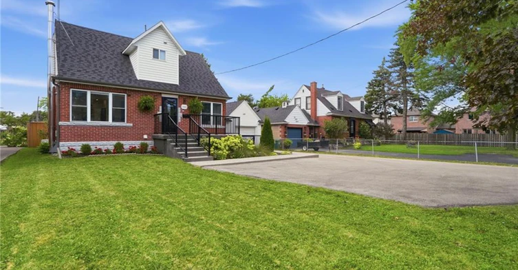1-233 Gray Road, Hamilton, ON, L8E 1T9 - 2