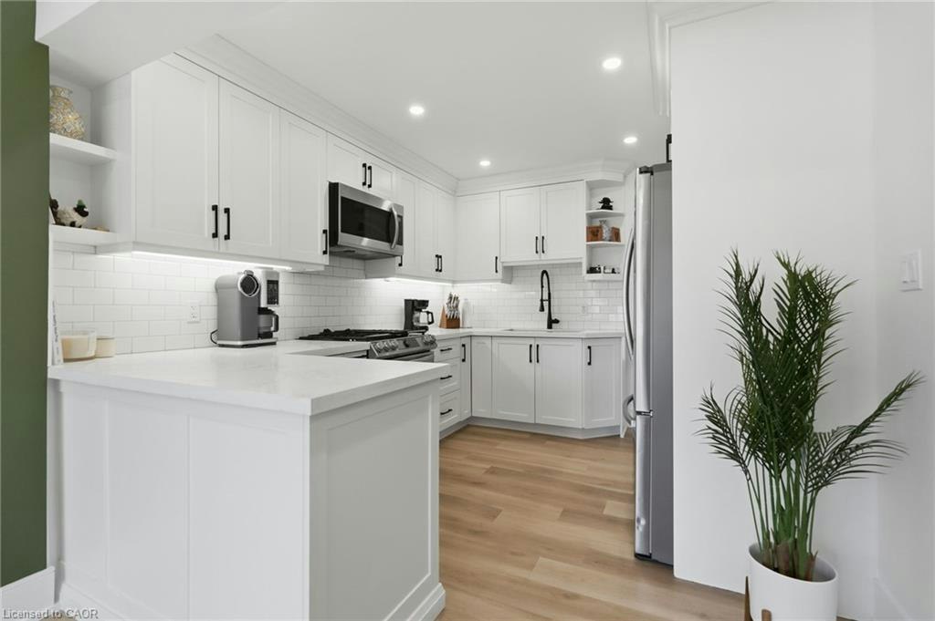1-233 Gray Road, Hamilton, ON, L8E 1T9 - 8