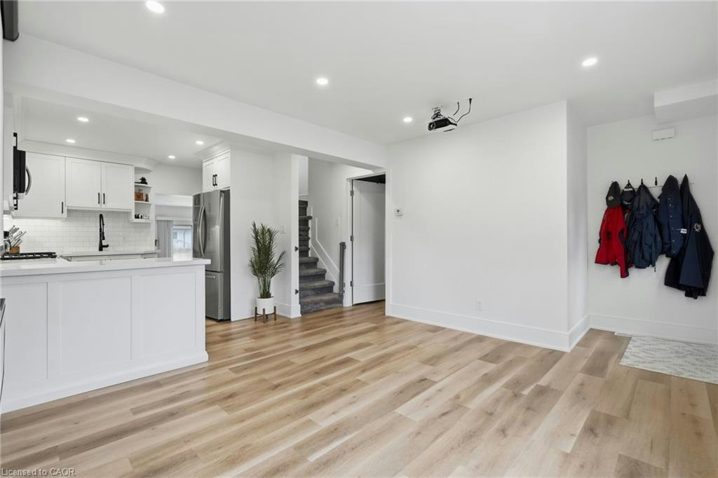 1-233 Gray Road, Hamilton, ON, L8E 1T9 - 9