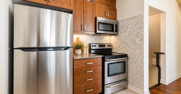 209 Westbank Trail, Hamilton, ON, L8J 0H4 - 14