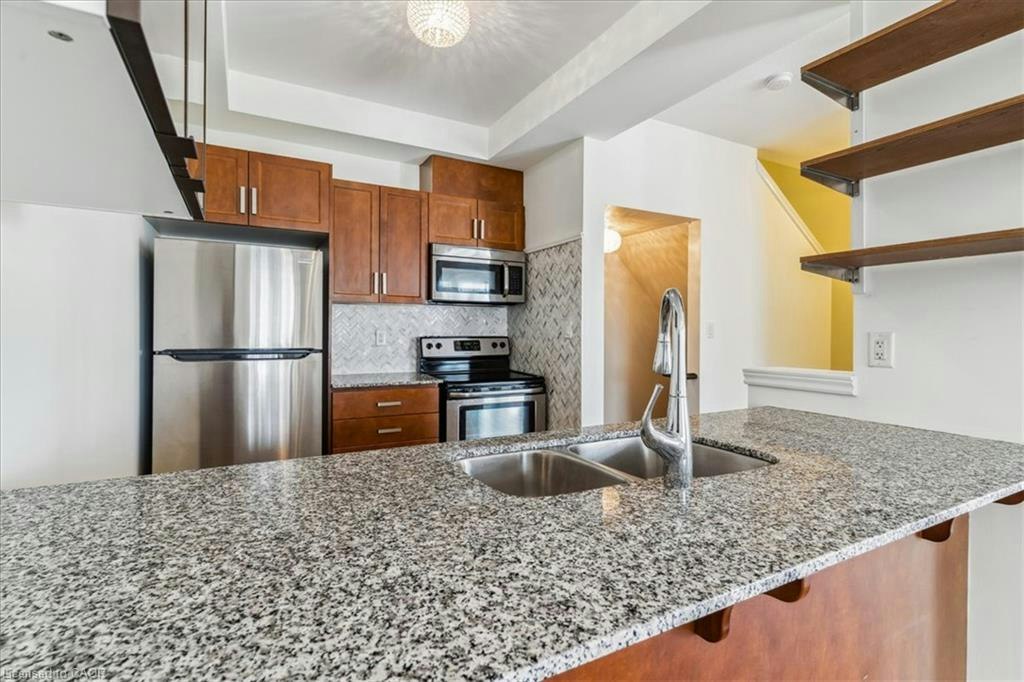 209 Westbank Trail, Hamilton, ON, L8J 0H4 - 22