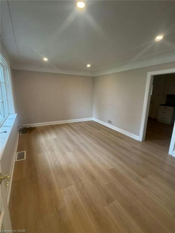 33 Stone Church Road W, Hamilton, ON, L9B 1A1 - 3