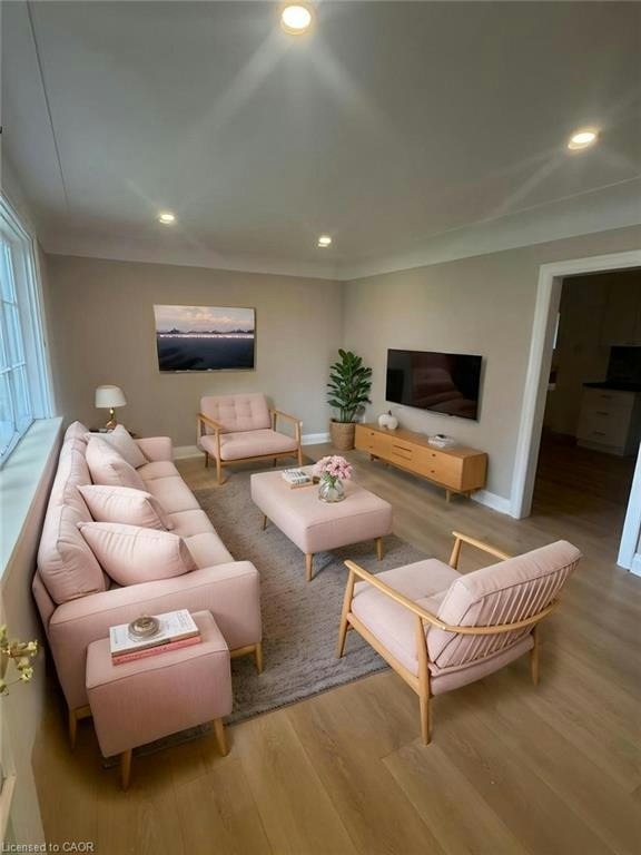 33 Stone Church Road W, Hamilton, ON, L9B 1A1 - 2