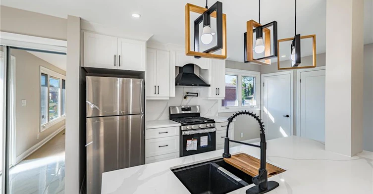 Upper-135 Nugent Drive, Hamilton, ON, L8H 2N3 - 22