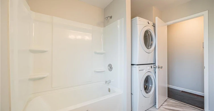 UPPER-328 Breezewood Crescent, Waterloo, ON, N2L 5K5 - 26