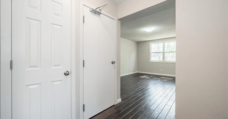 UPPER-328 Breezewood Crescent, Waterloo, ON, N2L 5K5 - 7