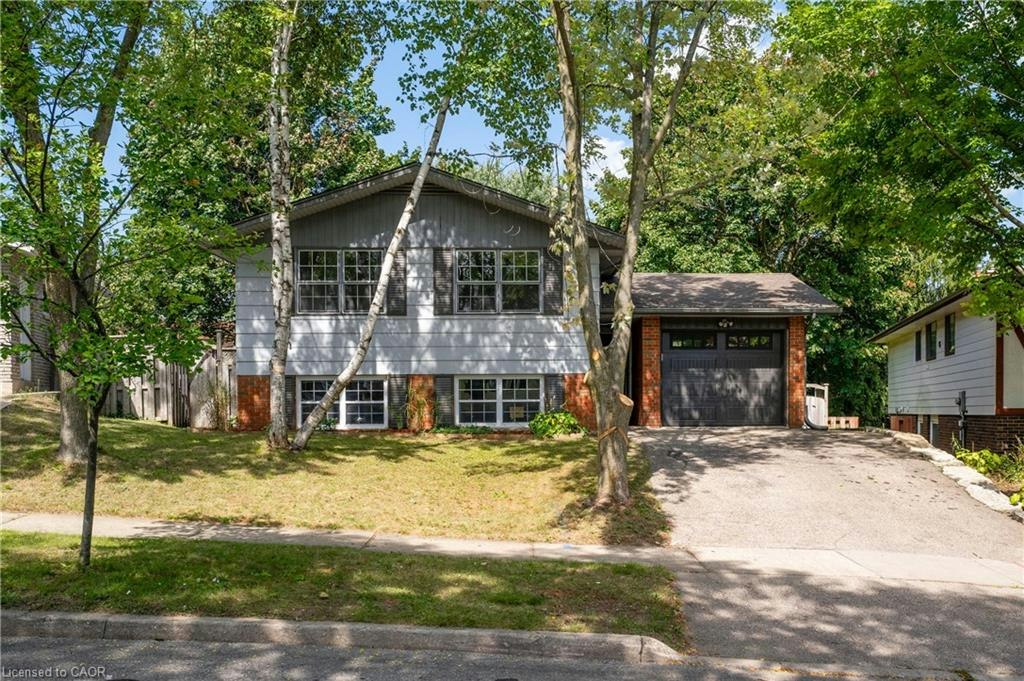 UPPER-328 Breezewood Crescent, Waterloo, ON, N2L 5K5 - 4