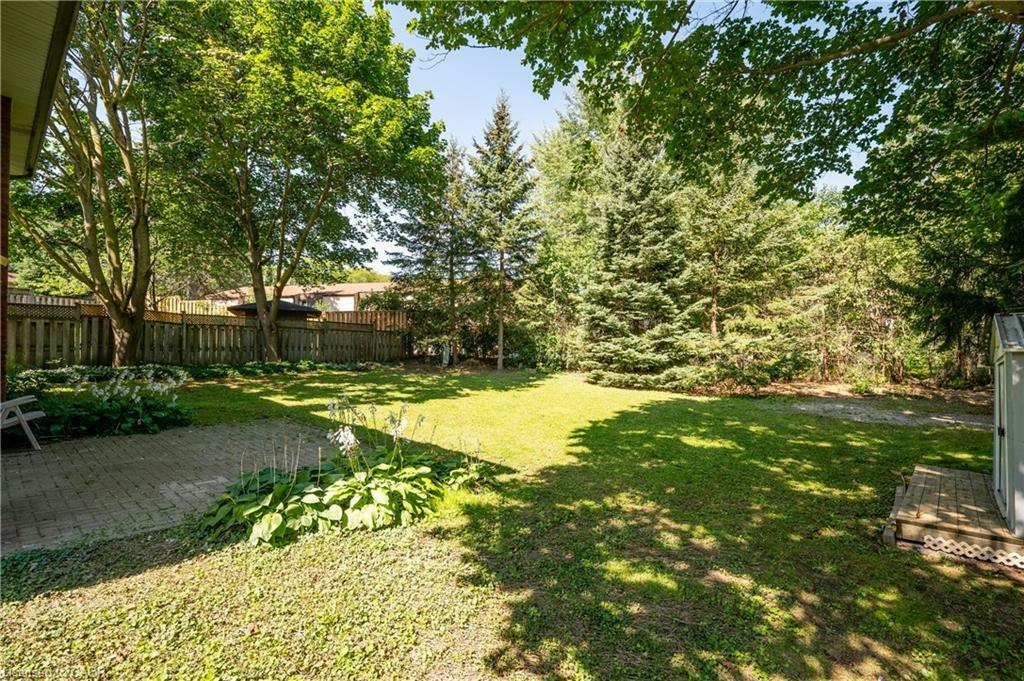 UPPER-328 Breezewood Crescent, Waterloo, ON, N2L 5K5 - 27