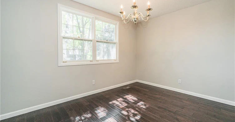 UPPER-328 Breezewood Crescent, Waterloo, ON, N2L 5K5 - 11