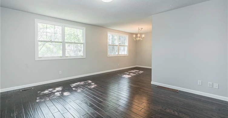 UPPER-328 Breezewood Crescent, Waterloo, ON, N2L 5K5 - 9