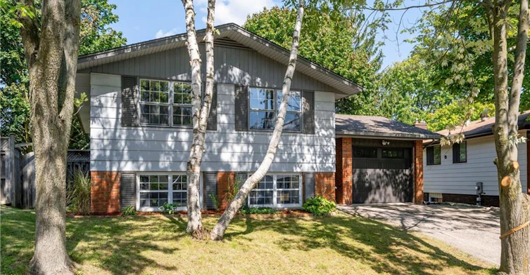 UPPER-328 Breezewood Crescent, Waterloo, ON, N2L 5K5 - 3